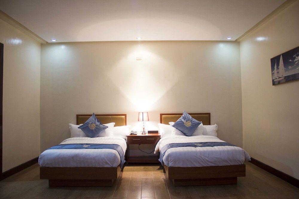 Costa Palawan Resort Puerto Princesa Esterno foto
