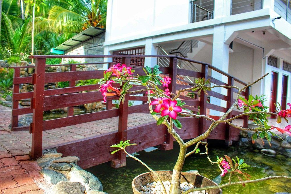 Costa Palawan Resort Puerto Princesa Esterno foto
